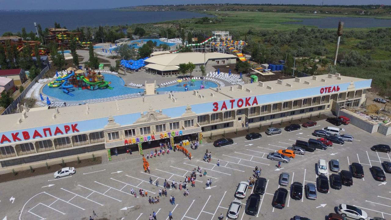 Готель Аквапарк Затока זאטוקה מראה חיצוני תמונה